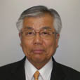 長岡 芳博 会長