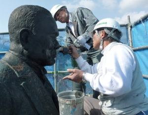 銅像塗装