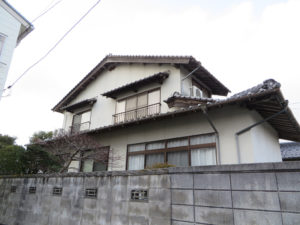 K様ご邸宅／2019年4月竣工 外壁：ナノコンポジットW／木部：キシラデコール／雨樋取替