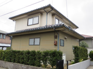 A様ご邸宅／2019年11月竣工 外壁：プレミアムシリコン／屋根：補修／雨樋：取り替え